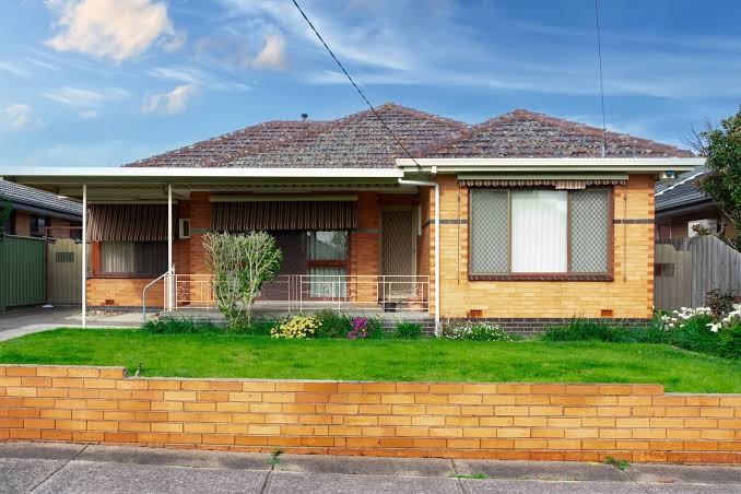 Typical Carrum Downs home showing 1990s-2000s brick-and-tile estates with older pockets nearer Frankston-Dandenong Road, near Frankston Reservoir Reserve