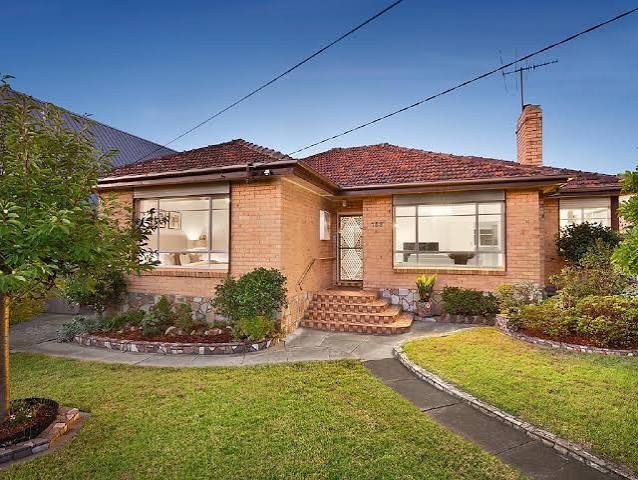 Typical Frankston South home showing 1930s-60s period homes on larger established blocks, with some clifftop postwar builds, near Oliver's Hill